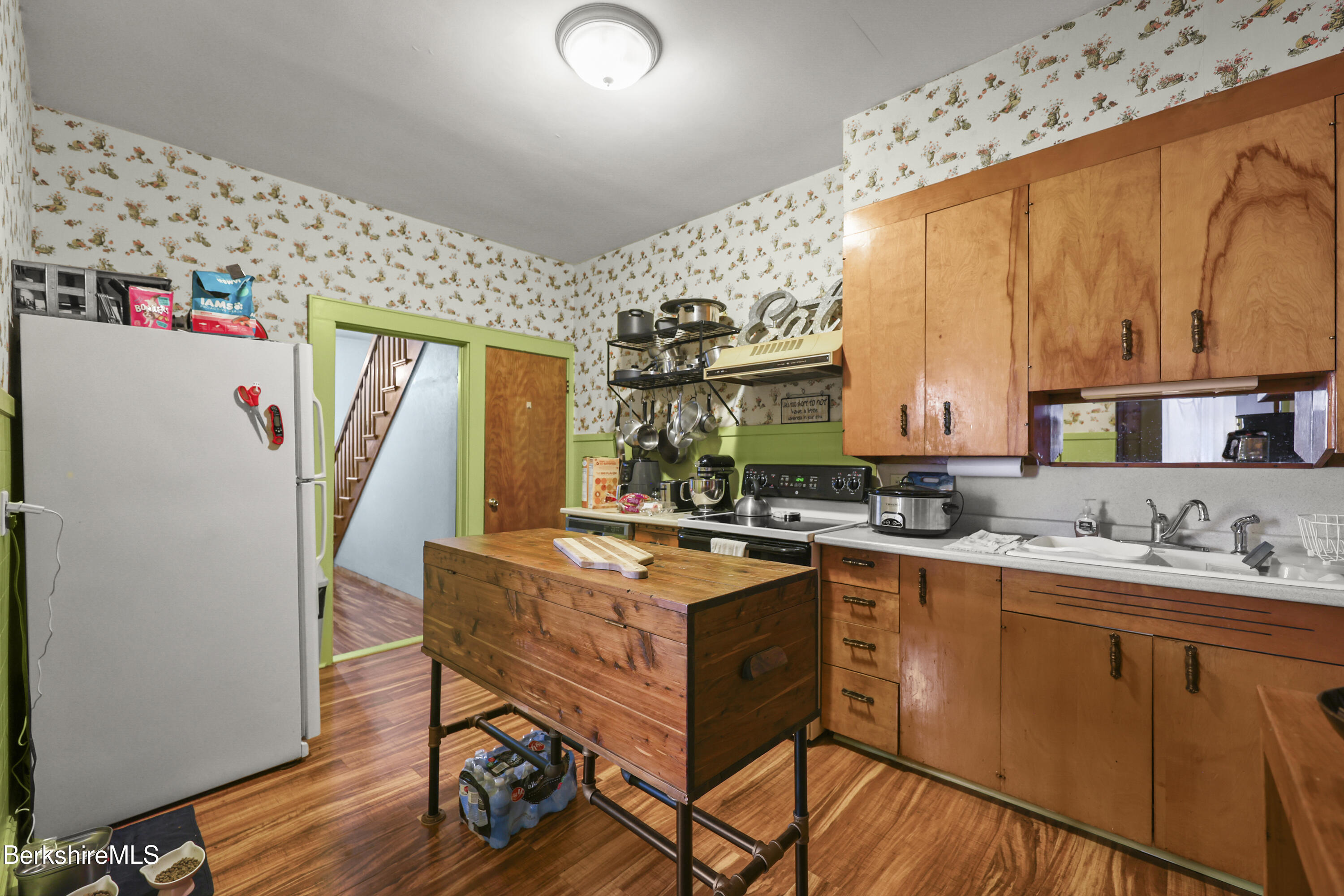 474 Tyler Street Pittsfield, MA 01201 - Photo 9 of 24 Kitchen