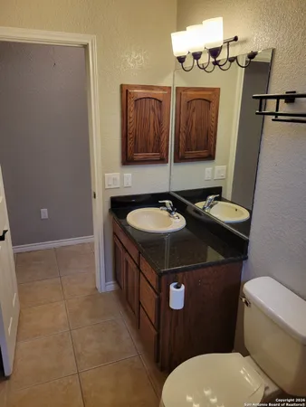 $485,000 | 254 County Road 6876, Natalia, TX 78059