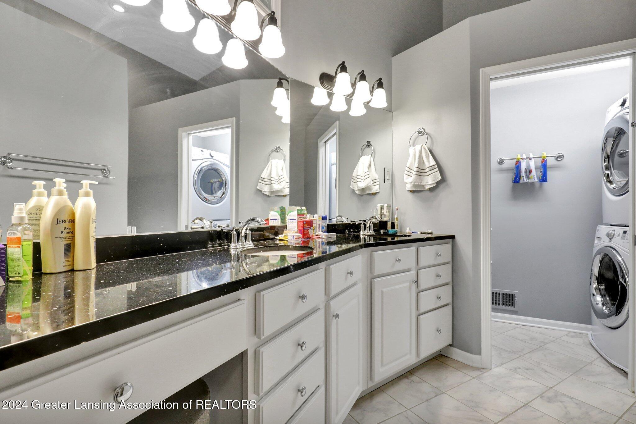 6911 Spring Tree Lane Lansing, MI 48917 - Photo 18 of 41 5.3