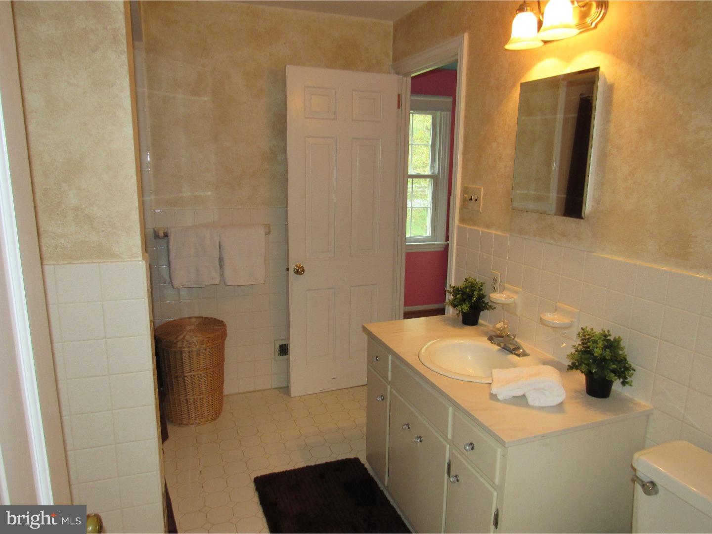 1361 Glenhardie Road Wayne, PA 19087 - Photo 20 of 25 Bathroom