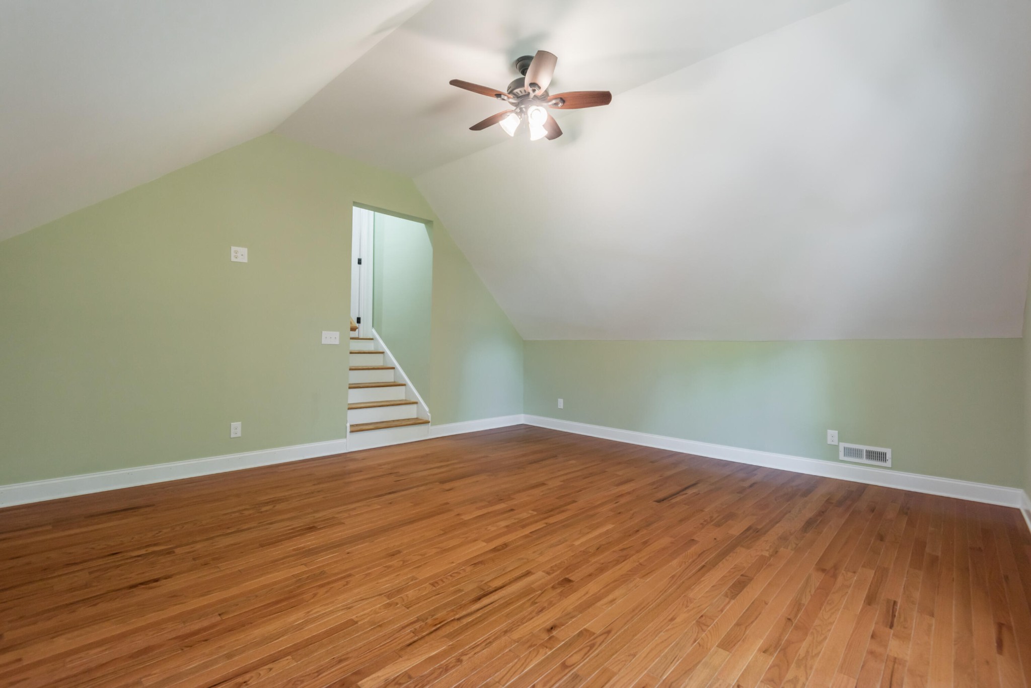 269 Longfield Road Rocky Top, TN 37769 - Photo 26 of 33 Gallery Image 26