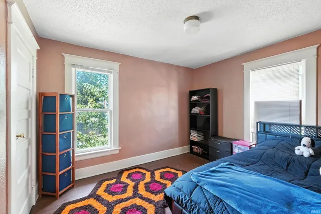 $305,900 | 1814 College Street, Fort Wayne, IN 46802