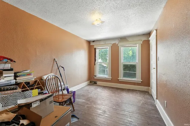 $305,900 | 1814 College Street, Fort Wayne, IN 46802