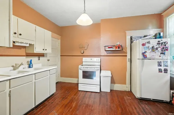 $299,900 | 1814 College Street, Fort Wayne, IN 46802