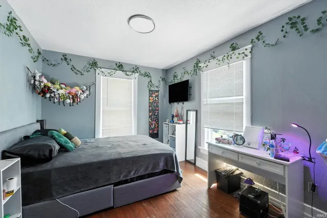 $305,900 | 1814 College Street, Fort Wayne, IN 46802