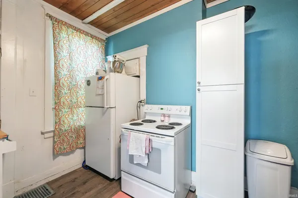 $299,900 | 1814 College Street, Fort Wayne, IN 46802