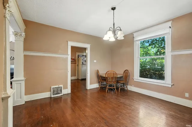 $305,900 | 1814 College Street, Fort Wayne, IN 46802