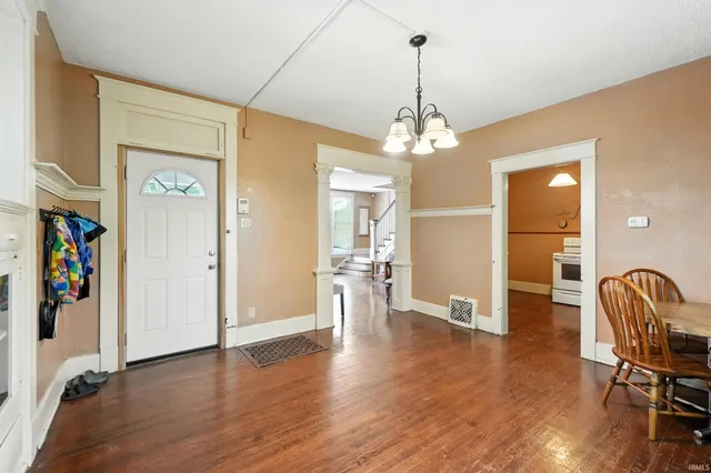 $305,900 | 1814 College Street, Fort Wayne, IN 46802