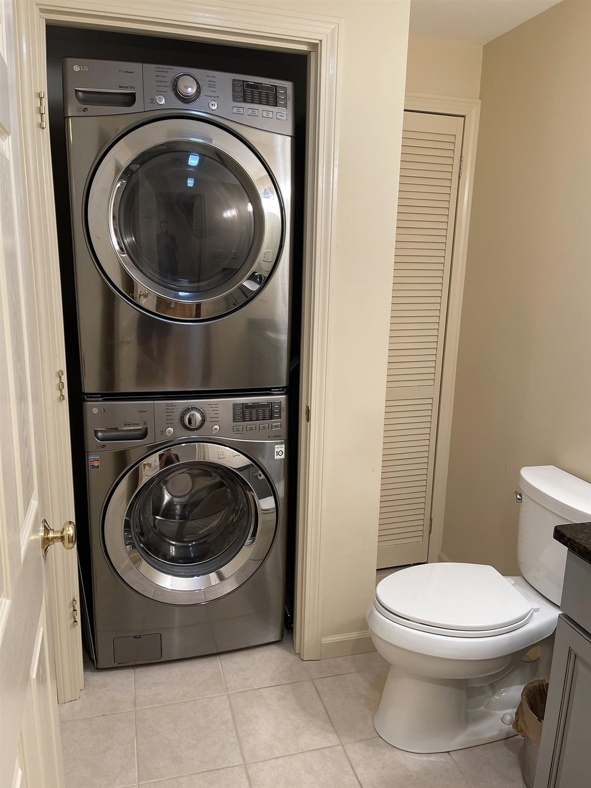 350 Winding Pond Road Londonderry, NH 03053 - Photo 9 of 28