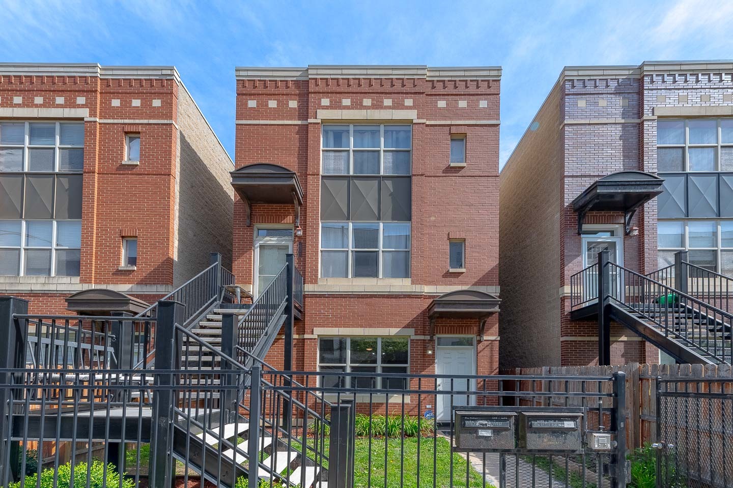 2142 West Madison Street, Unit 1 Chicago, IL 60612 - Photo 1 of 27 front view of a building