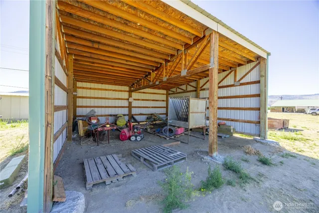 a view of outdoor space