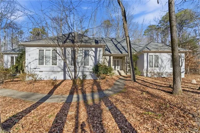 $640,000 | 2400 Hunters Crossing Trail, Summerfield, NC 27358
