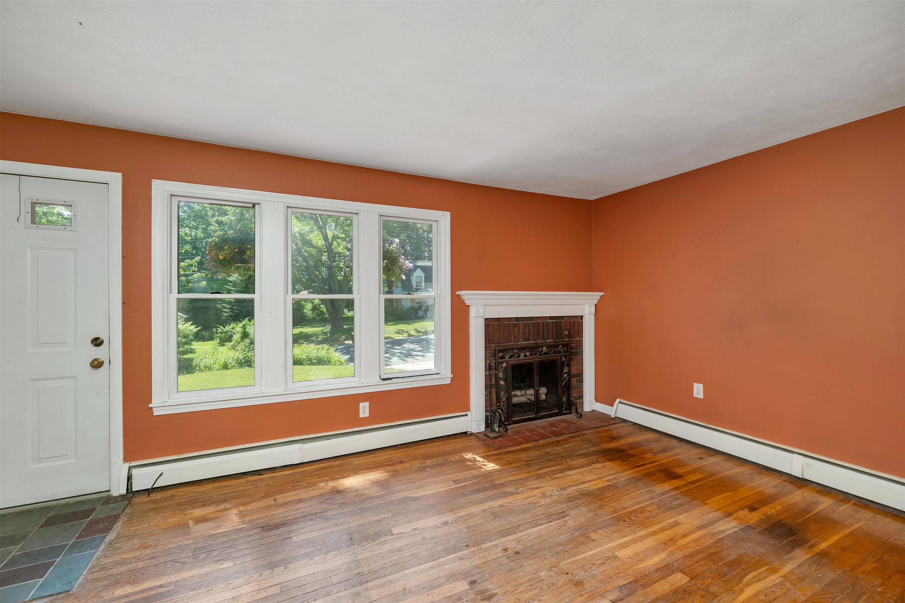 43 Logging Hill Road Bow, NH 03304 - Photo 3 of 28