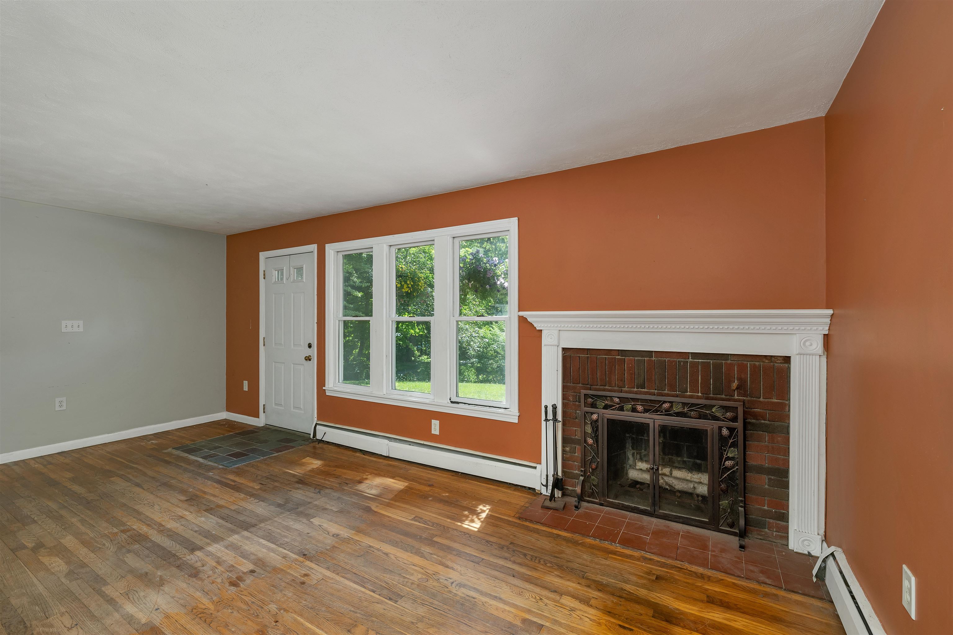 43 Logging Hill Road Bow, NH 03304 - Photo 4 of 28