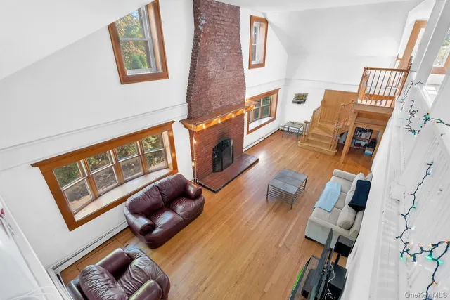 $1,199,000 | 24 Old Knollwood Road, White Plains, NY 10607