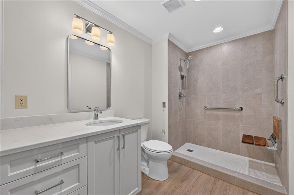 300 Johnson Ferry Road, Unit B603 Sandy Springs, GA 30328 - Photo 12 of 30 Gallery Image 12