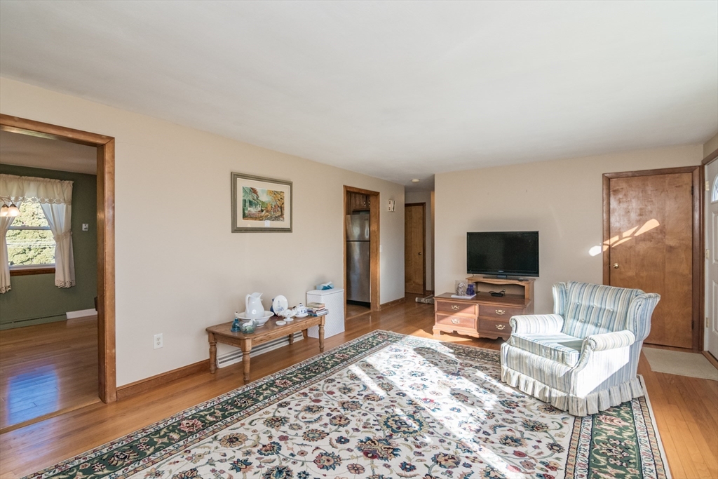 15 Stillwater Road Deerfield, MA 01373 - Photo 7 of 39