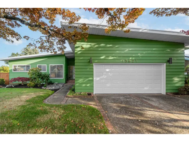 $739,000 | 13621 Northeast Fremont Court, Portland, OR 97230
