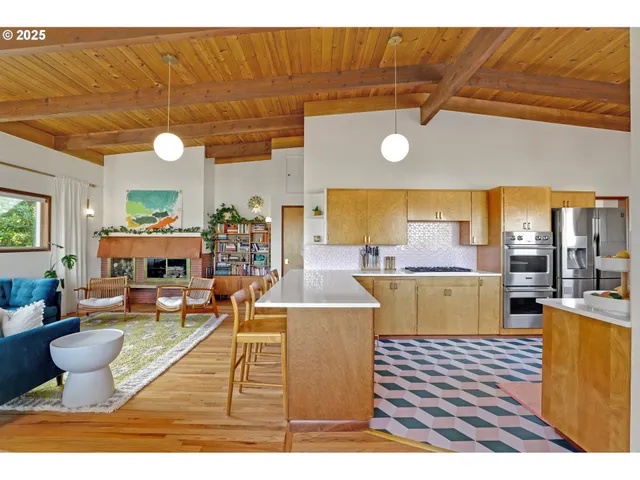 $739,000 | 13621 Northeast Fremont Court, Portland, OR 97230