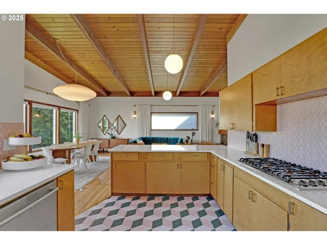 $739,000 | 13621 Northeast Fremont Court, Portland, OR 97230