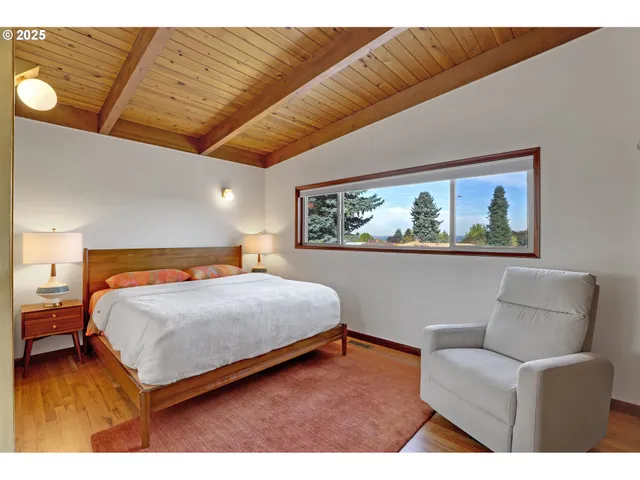 $739,000 | 13621 Northeast Fremont Court, Portland, OR 97230