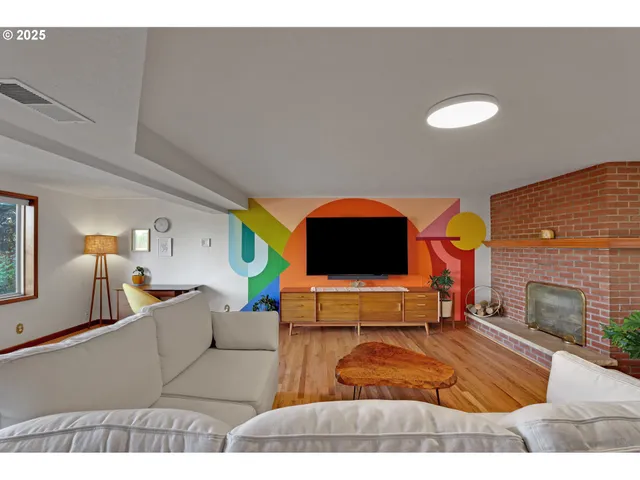 $739,000 | 13621 Northeast Fremont Court, Portland, OR 97230