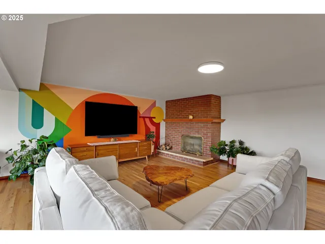 $739,000 | 13621 Northeast Fremont Court, Portland, OR 97230