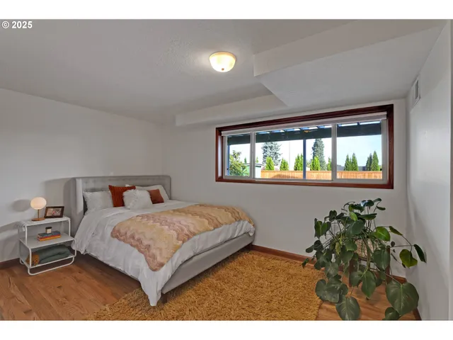 $739,000 | 13621 Northeast Fremont Court, Portland, OR 97230