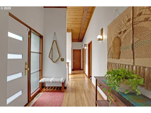 $739,000 | 13621 Northeast Fremont Court, Portland, OR 97230