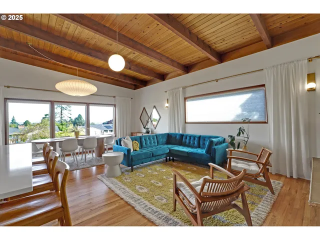 $739,000 | 13621 Northeast Fremont Court, Portland, OR 97230