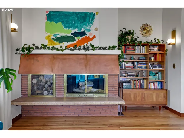 $739,000 | 13621 Northeast Fremont Court, Portland, OR 97230