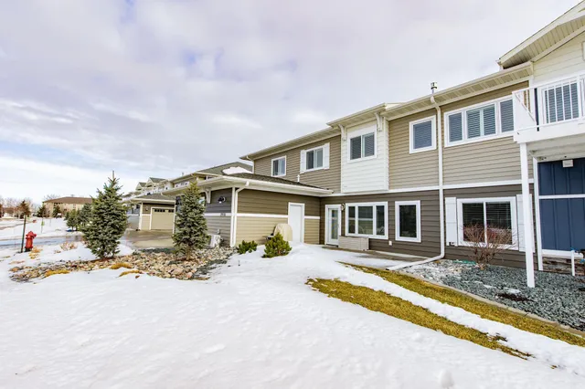 $398,000 | 2970 Calico Drive South, Unit B, Fargo, ND 58104