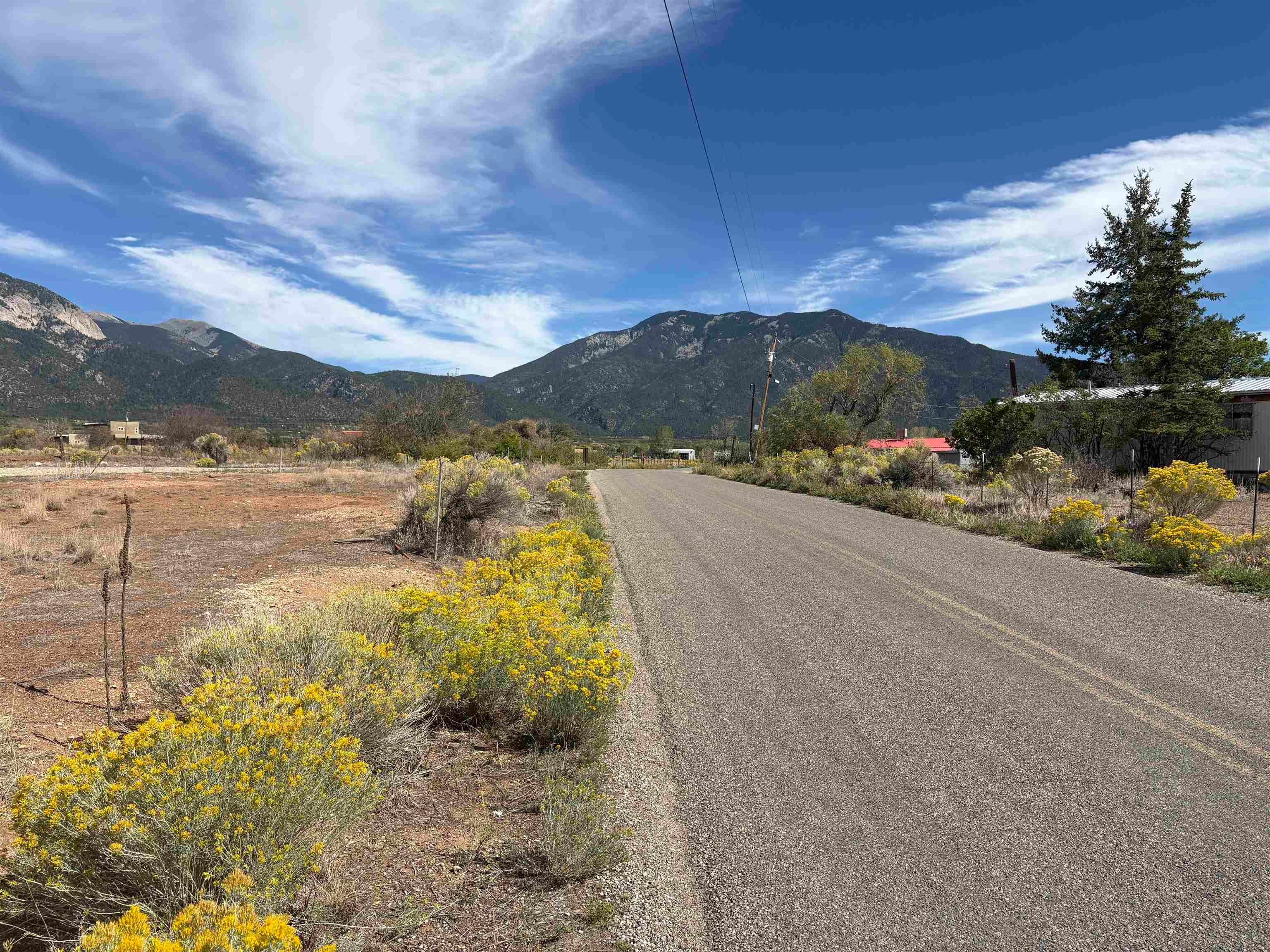519 Hondo Seco Road Arroyo Seco, NM 87529 - Photo 2 of 9 Gallery Image 2