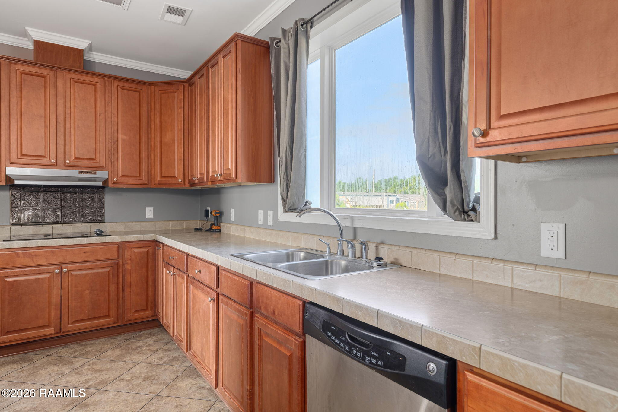 1608 Lagneaux Road Duson, LA 70529 - Photo 12 of 28 14-web-or-mls-1608 Lagneaux Rd-14