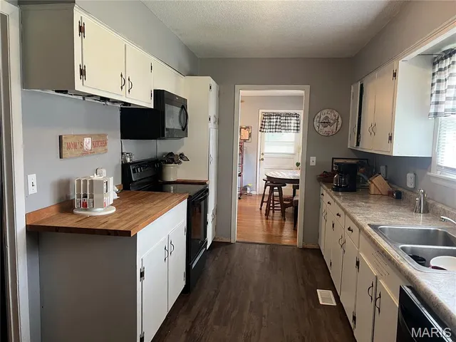 $230,000 | 19816 Private Drive 6384, Edgar Springs, MO 65462