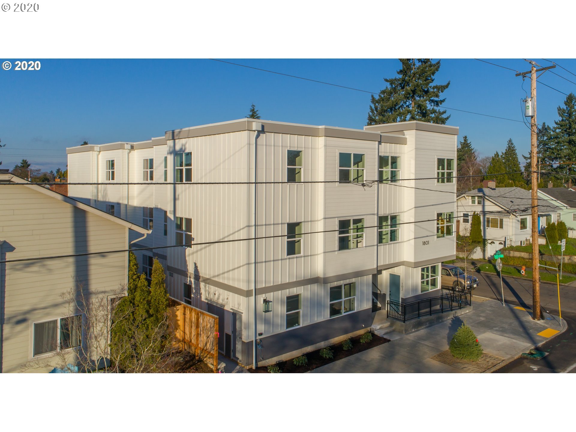 1801 North Rosa Parks Way, Unit 203 Portland, OR 97217 - Photo 4 of 23 Gallery Image 4