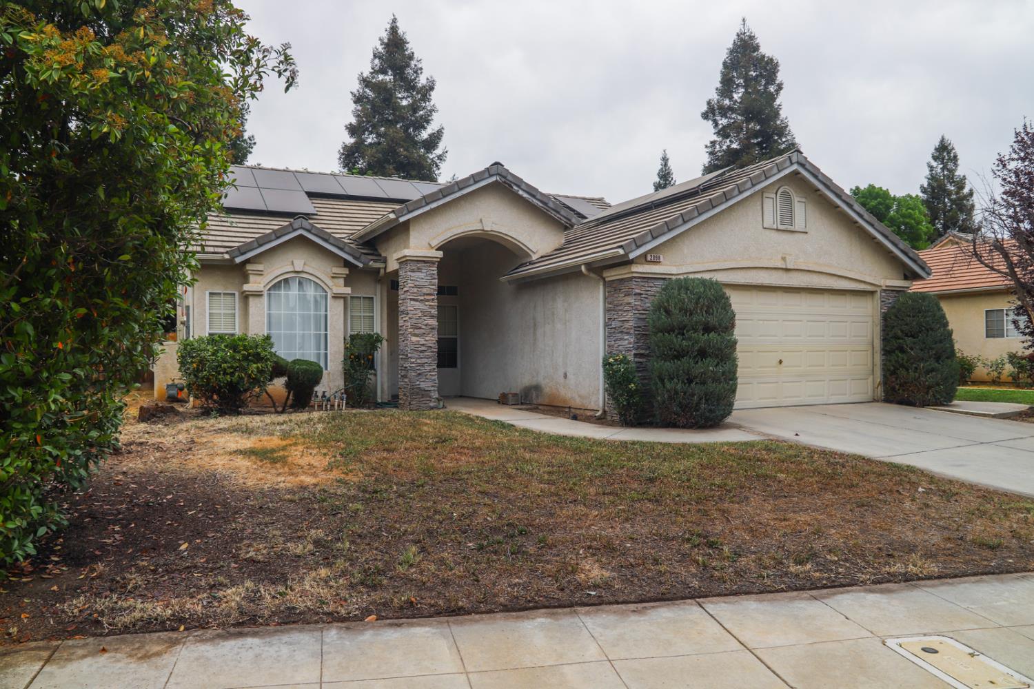 2098 East Revere Road Fresno, CA 93720 - Photo 2 of 19
