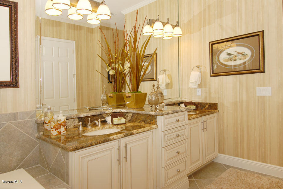 301 Riverside Drive Melbourne Beach, FL 32951 - Photo 2 of 11 masterbath21