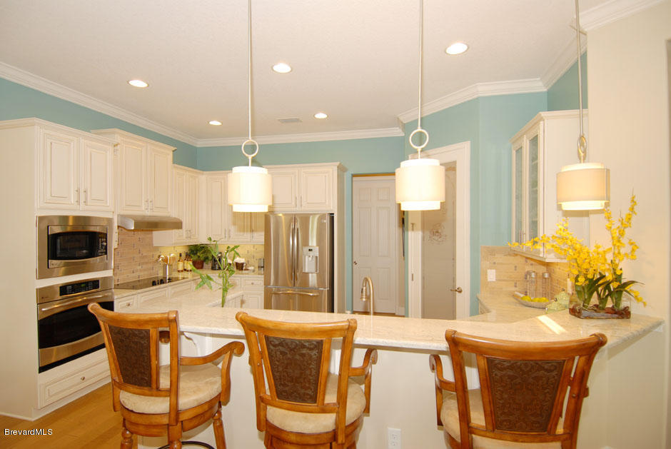 301 Riverside Drive Melbourne Beach, FL 32951 - Photo 8 of 11 kitchen12
