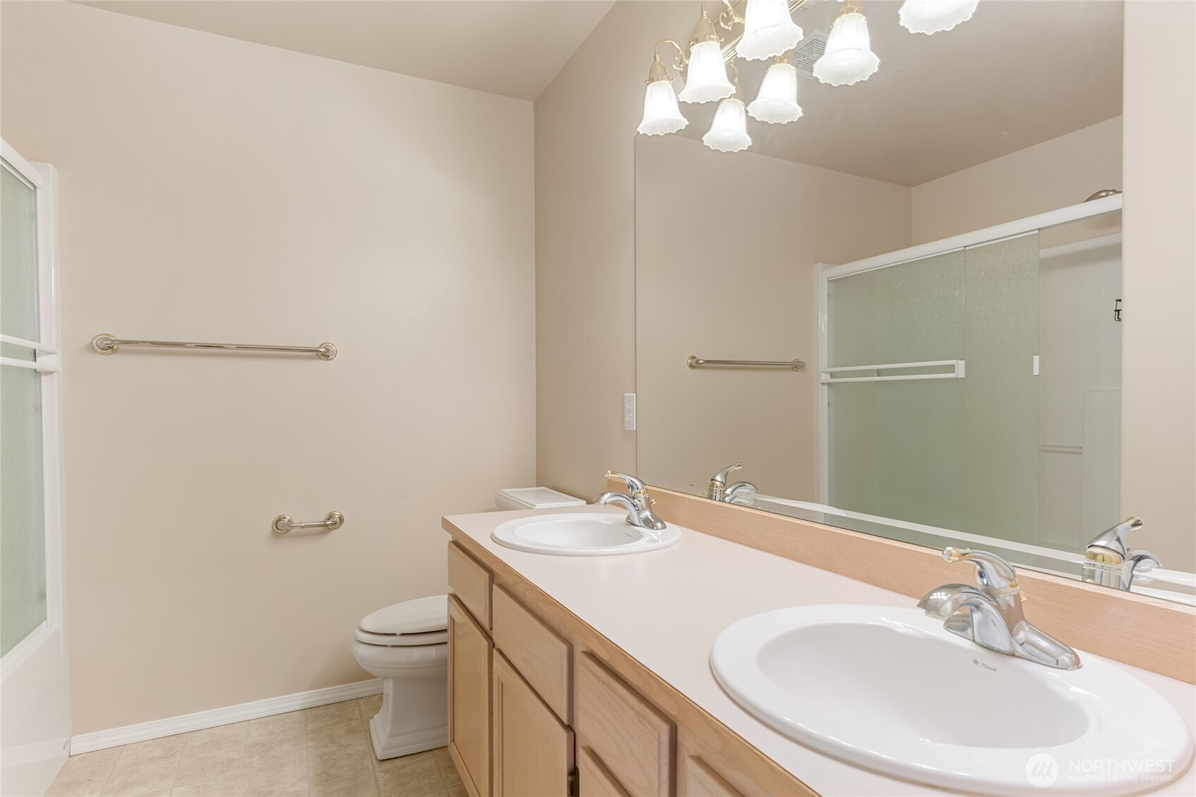 6005 Sunset Highway Cashmere, WA 98815 - Photo 35 of 40 a bathroom with a sink vanity mirror and toilet