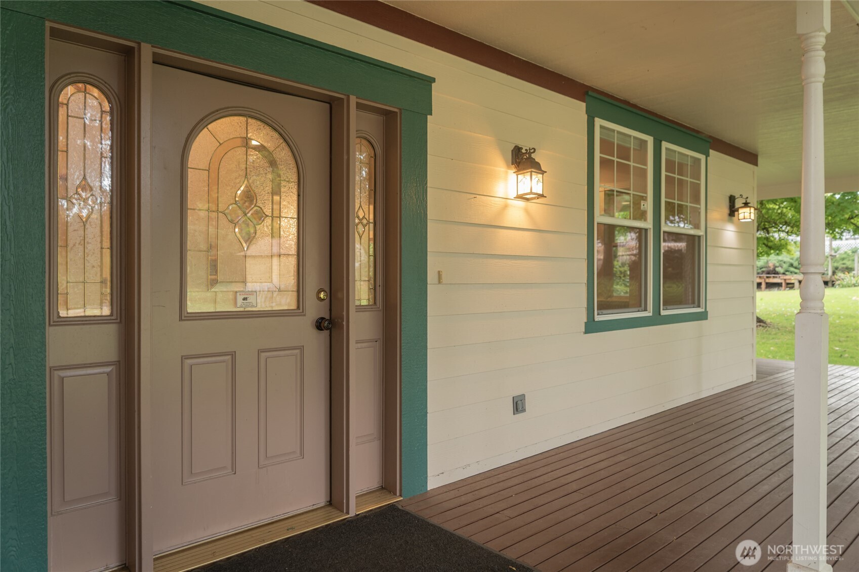 6005 Sunset Highway Cashmere, WA 98815 - Photo 4 of 40 a view of a interior of the house