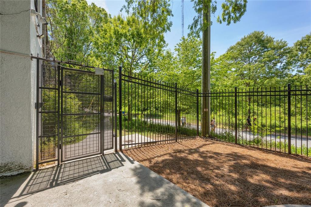 821 Ralph McGill Boulevard Northeast, Unit 3325 Atlanta, GA 30306 - Photo 38 of 54