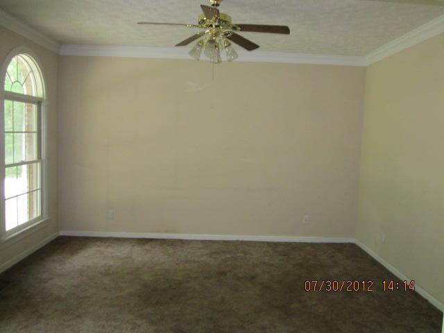 1472 Liberty Road Charlotte, TN 37036 - Photo 2 of 11 Dining Room