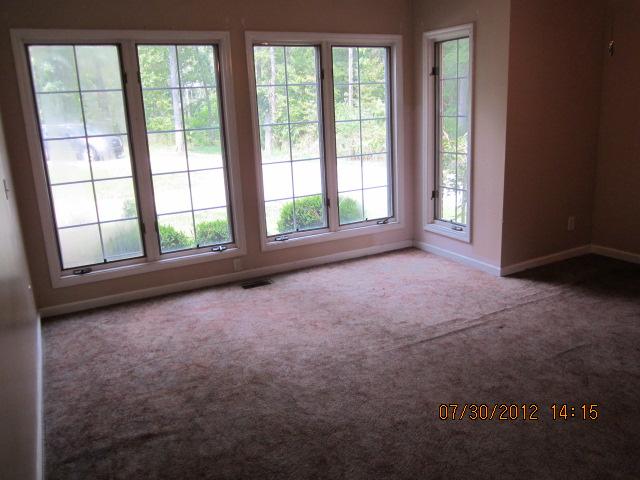 1472 Liberty Road Charlotte, TN 37036 - Photo 3 of 11 Master bedroom