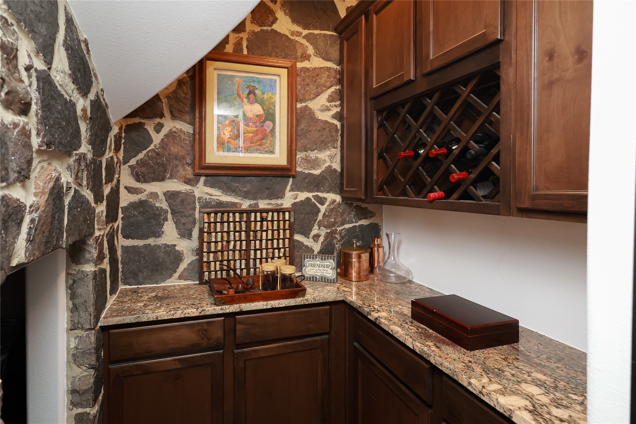 22 Sandwell Place Spring, TX 77389 - Photo 12 of 45 Wine room/Bar area