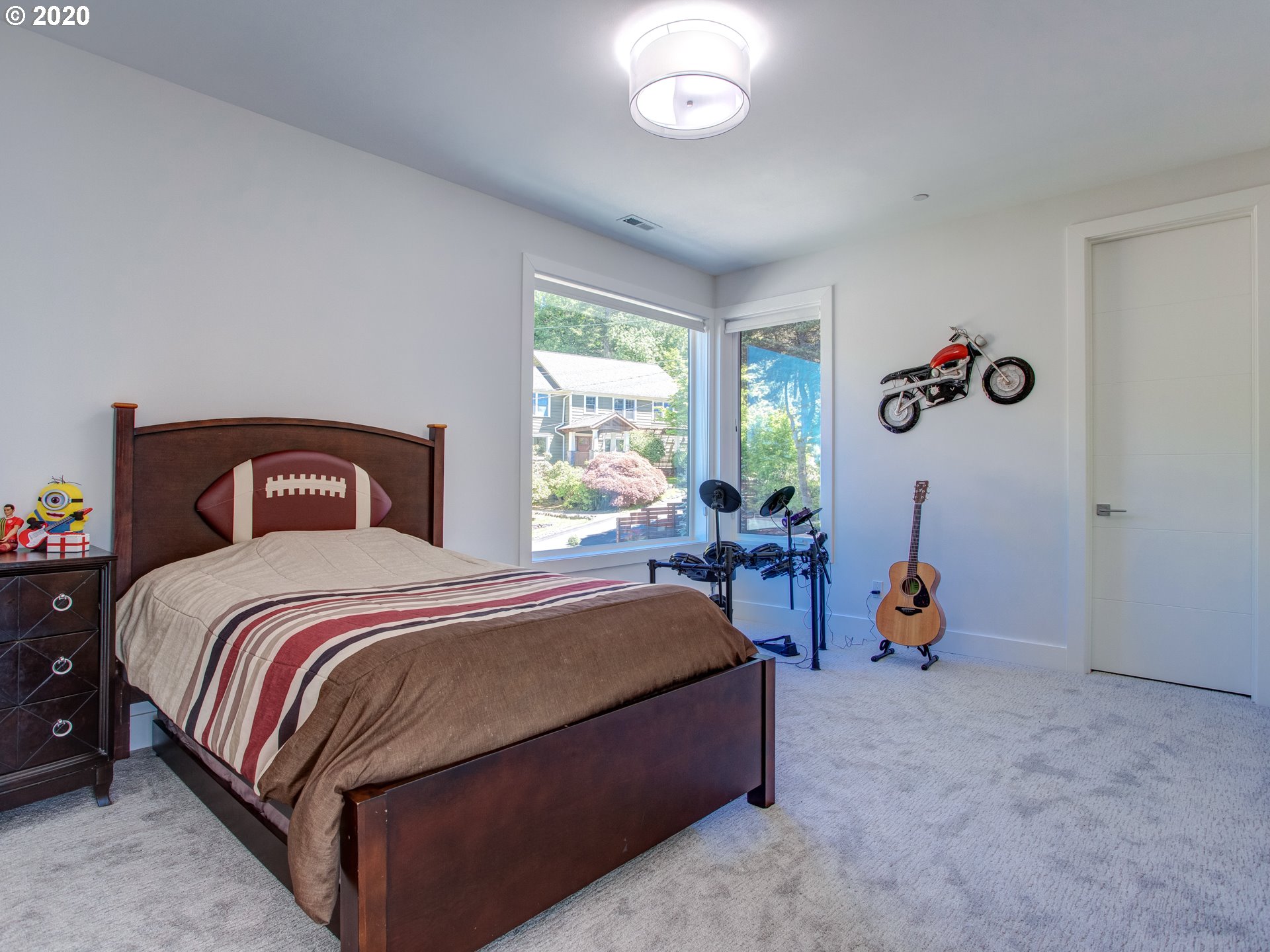 707 Northwest Skyline Crest Road Portland, OR 97229 - Photo 21 of 32