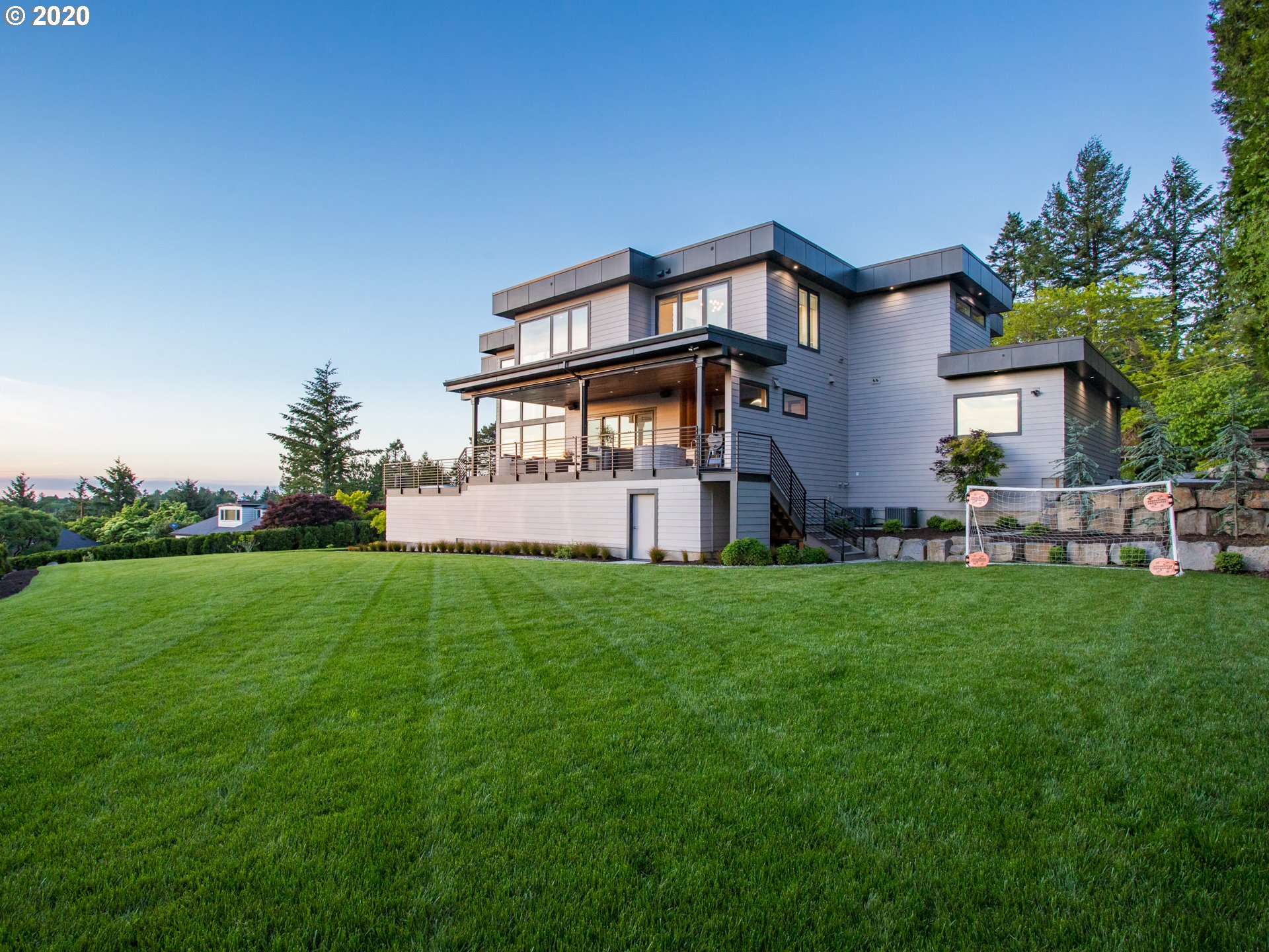 707 Northwest Skyline Crest Road Portland, OR 97229 - Photo 30 of 32