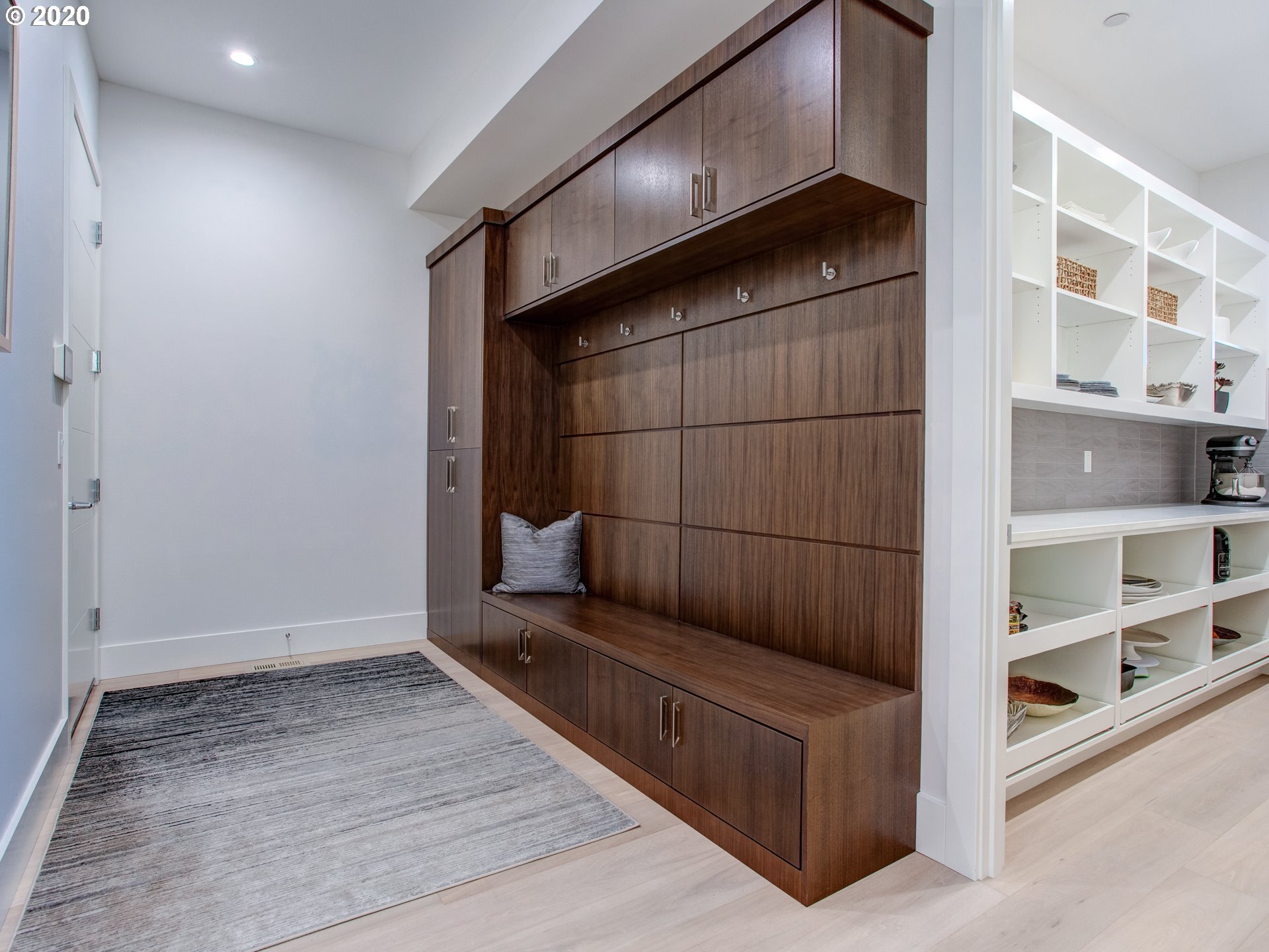 707 Northwest Skyline Crest Road Portland, OR 97229 - Photo 9 of 32