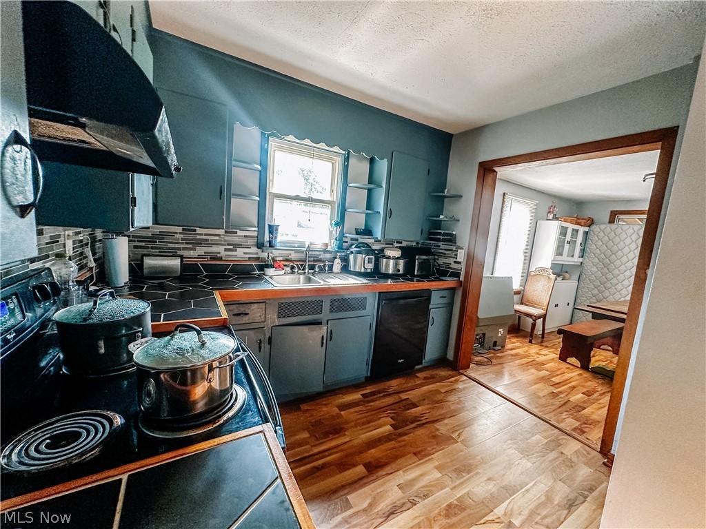 102 West Howe Road Tallmadge, OH 44278 - Photo 14 of 17 Gallery Image 14