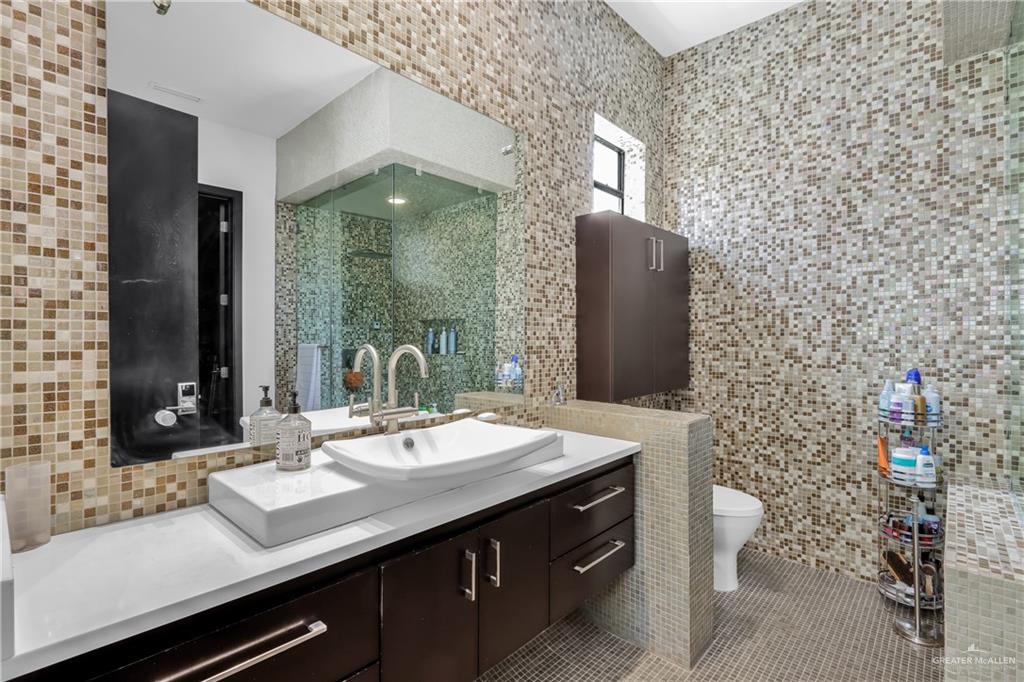 3500 East St Jude Avenue Alton, TX 78573 - Photo 16 of 33